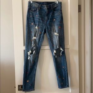 Lucky Brand Distressed Embroidered Jeans